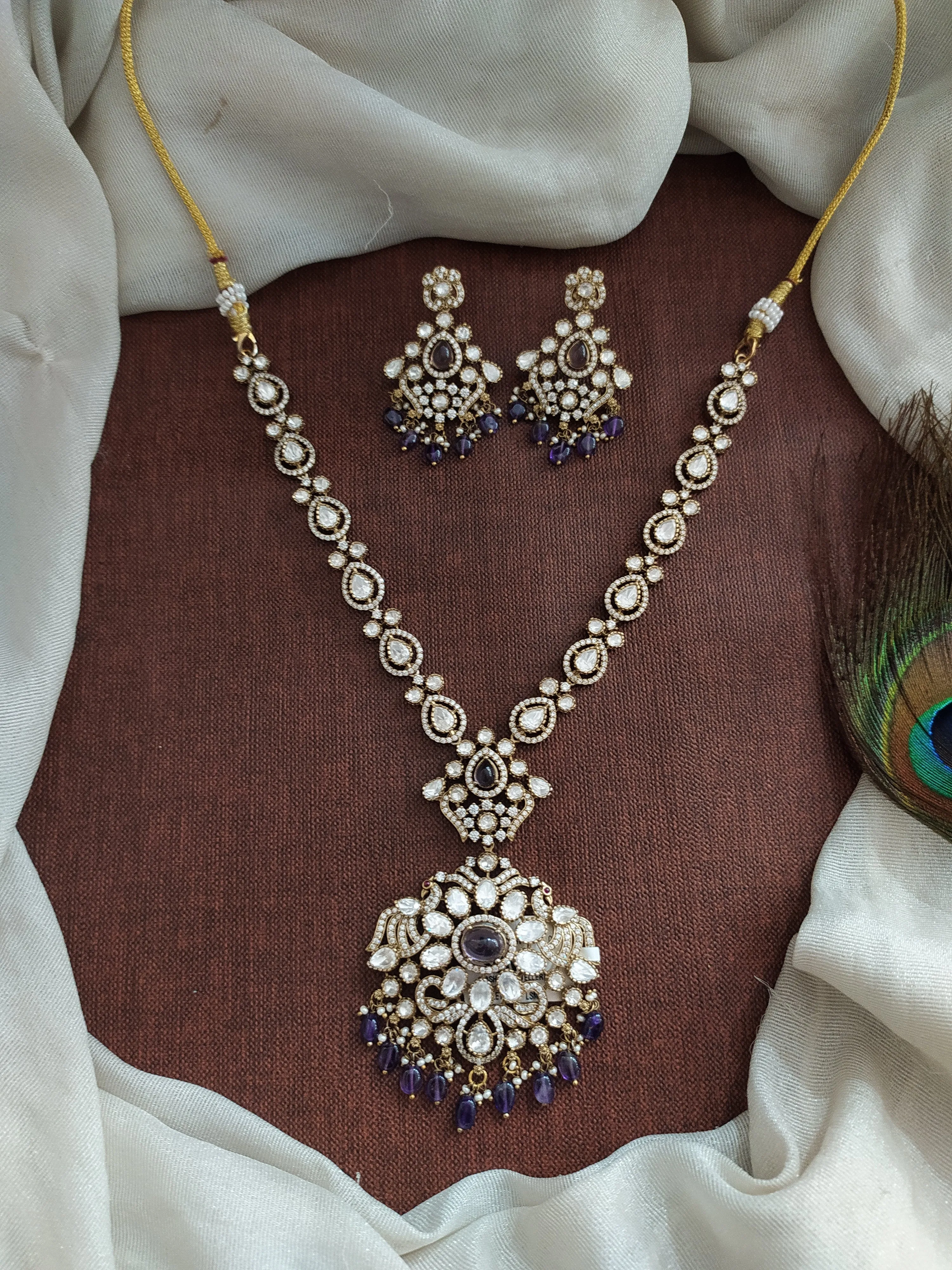 Elegant Floral Pendant Kundan Necklace Set with Moissanite Stones