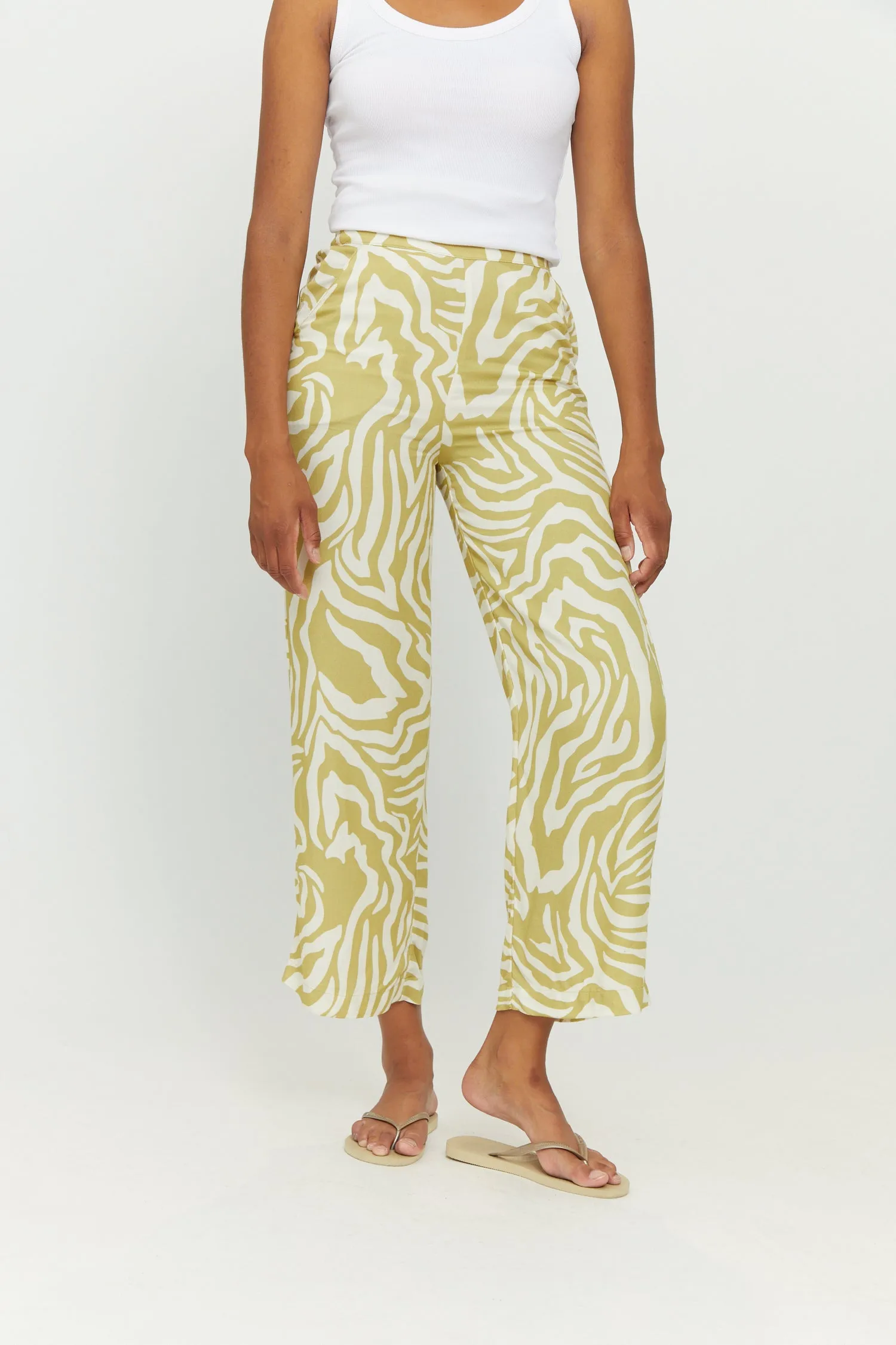 Lilby Printed Pants Celery Green