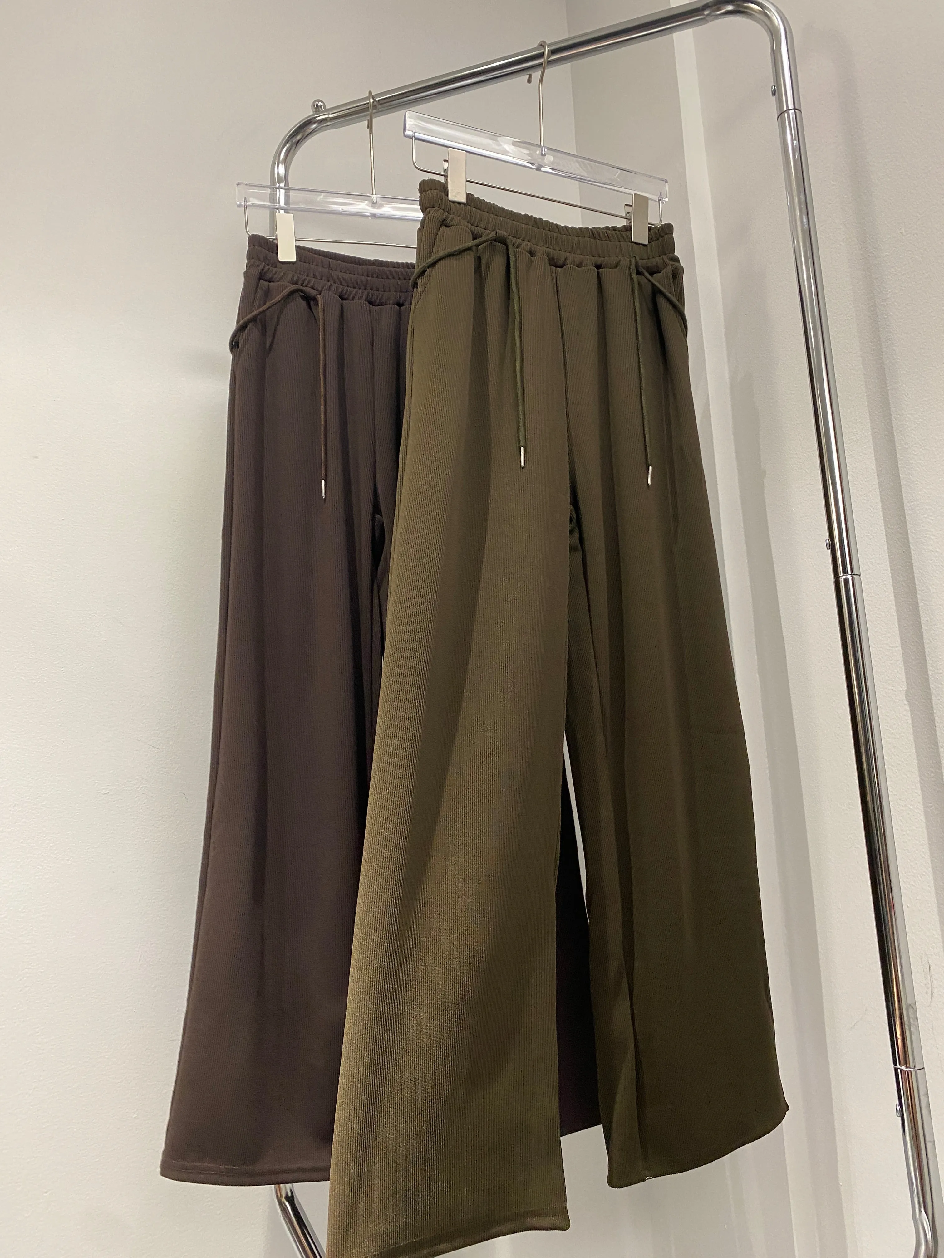 Ribbed Wide Leg Sweatpants - Mossy Brown