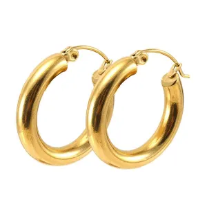 Timeless Gold Hoop Earrings – Sleek and Modern Design for Everyday Elegance